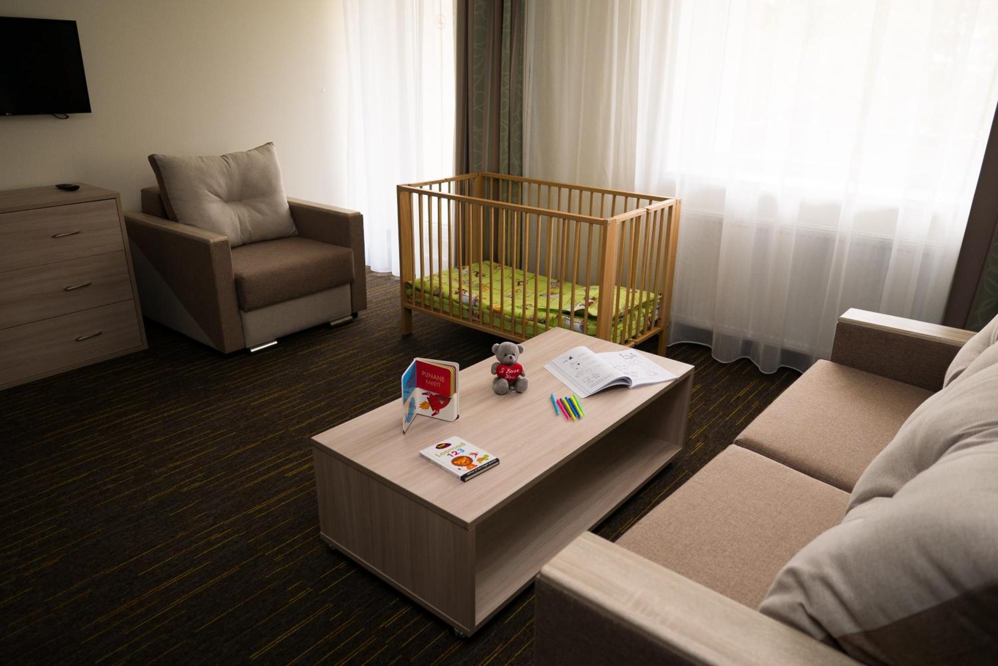 Liivarand Hotel Narva-Jõesuu Buitenkant foto
