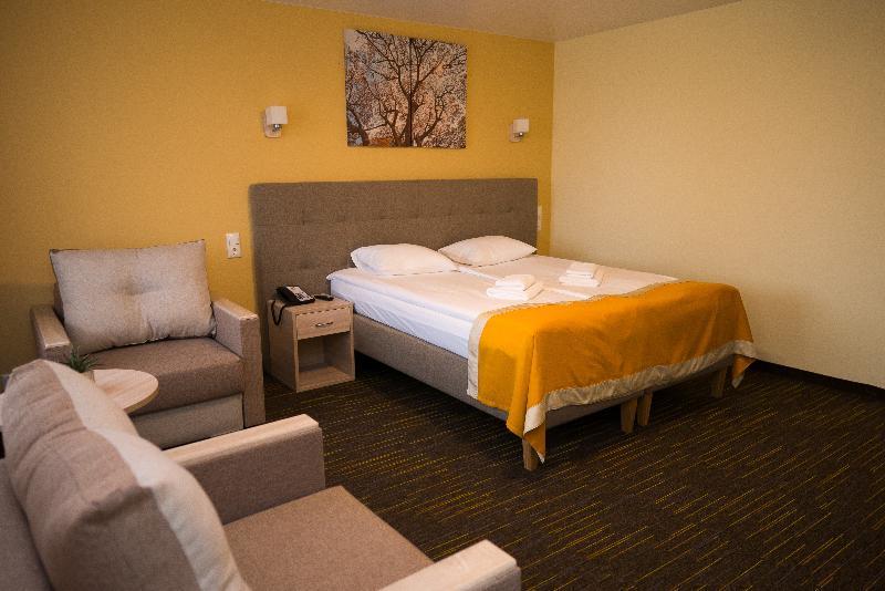 Liivarand Hotel Narva-Jõesuu Buitenkant foto
