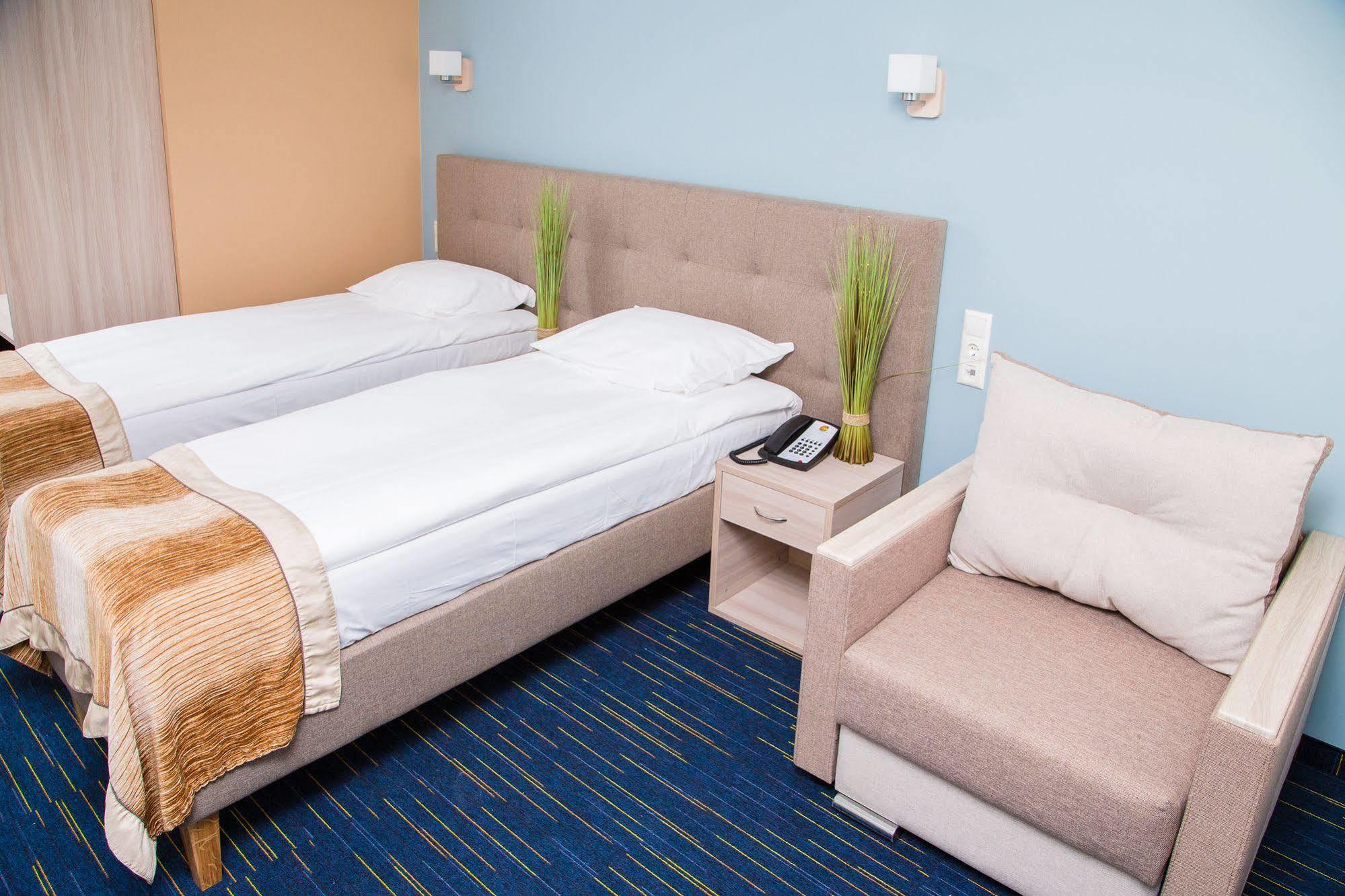 Liivarand Hotel Narva-Jõesuu Buitenkant foto